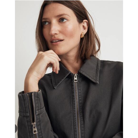 Cropped Utilitarian Jacket in (Re)generative Chino - Picture 4 of 7